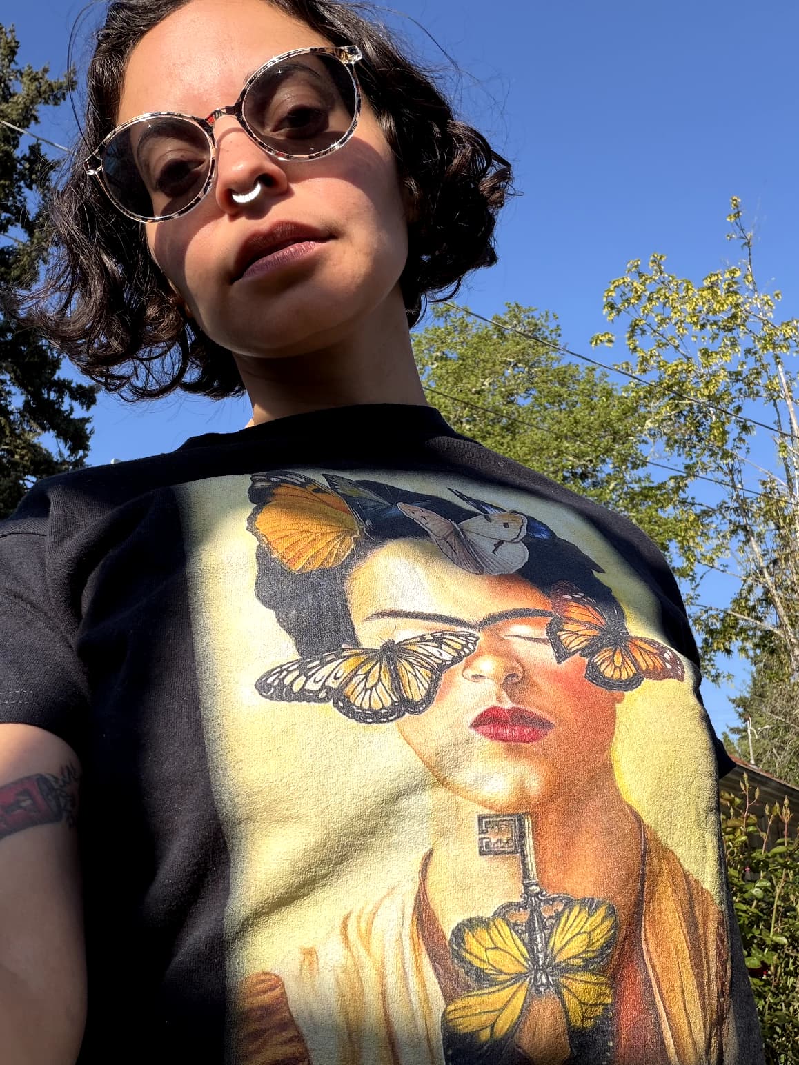 "Frida's Butterflies" Unisex classic tee